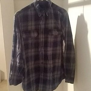Medium sized button up flannel.